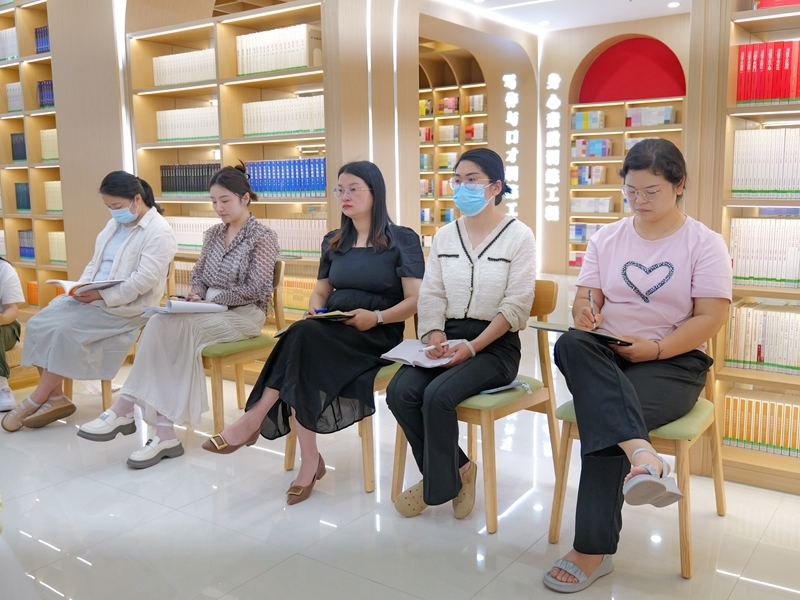 财税学院分国产激情在线召开焦裕禄精神主题读书茶话会